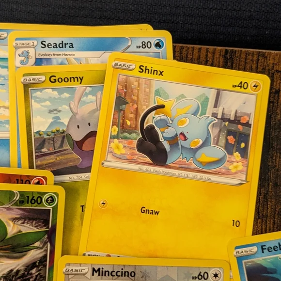 200 Pokemon Cards Lot - Pokemon Trading Cards Collection Sword And Shield bulk - Picture 7 of 15